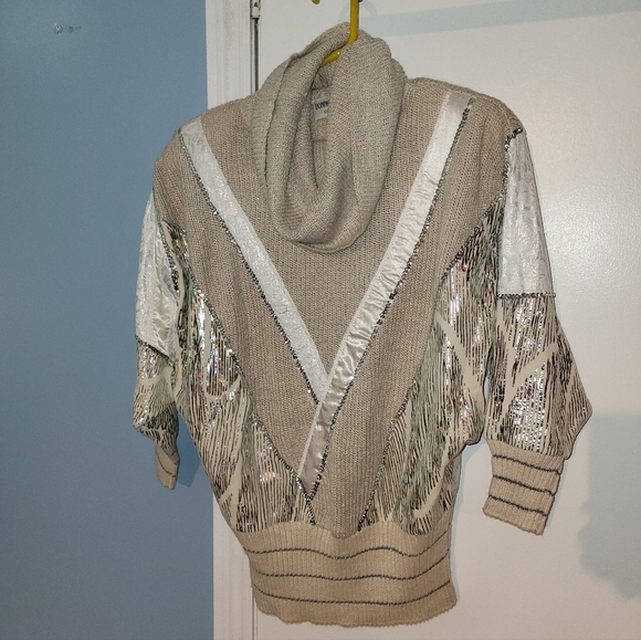 Vintage Bonnie Boerer & Company Sequin Shiny  Beige Cowl Neck Sweater Size M - Picture 4 of 13